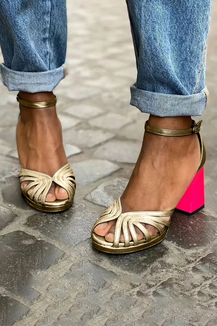 Sandalias Tacón Grueso con Recortes