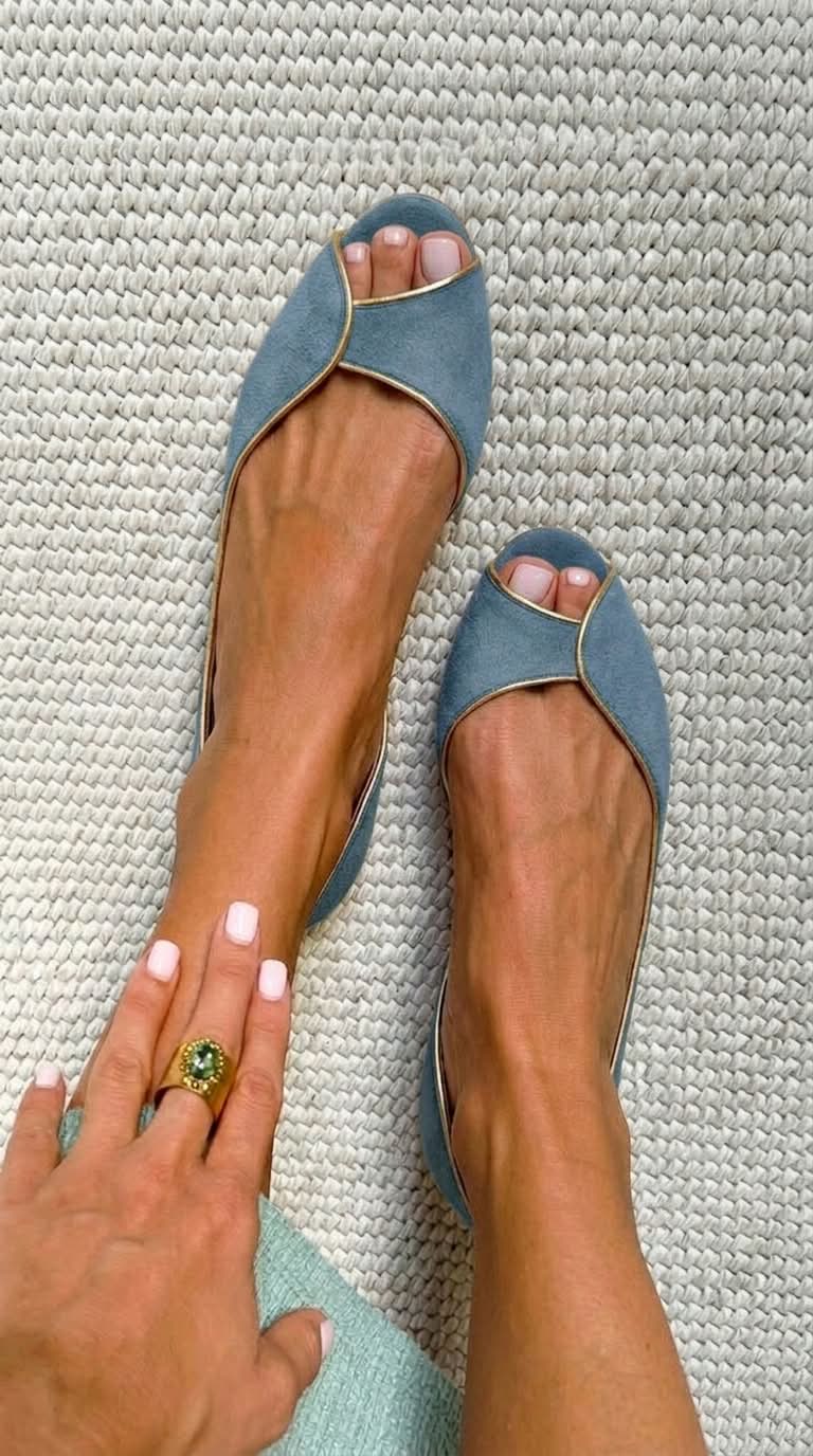 Bailarinas Beige Ante Detalles Dorados