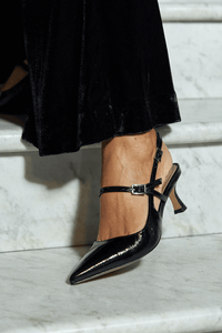 Tacones Slingback Negros Brillantes