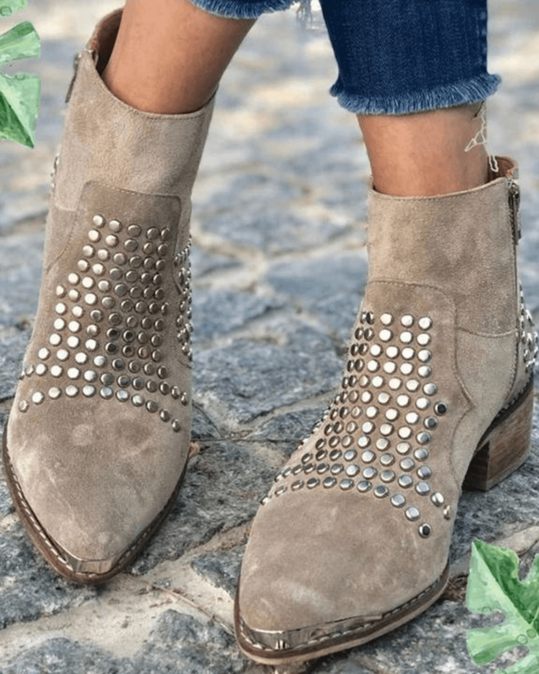 Botas Tacón Ancho Ante Tachuelas