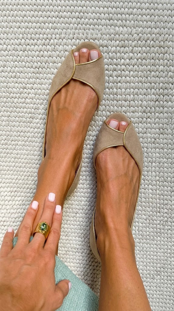 Bailarinas Beige Ante Detalles Dorados