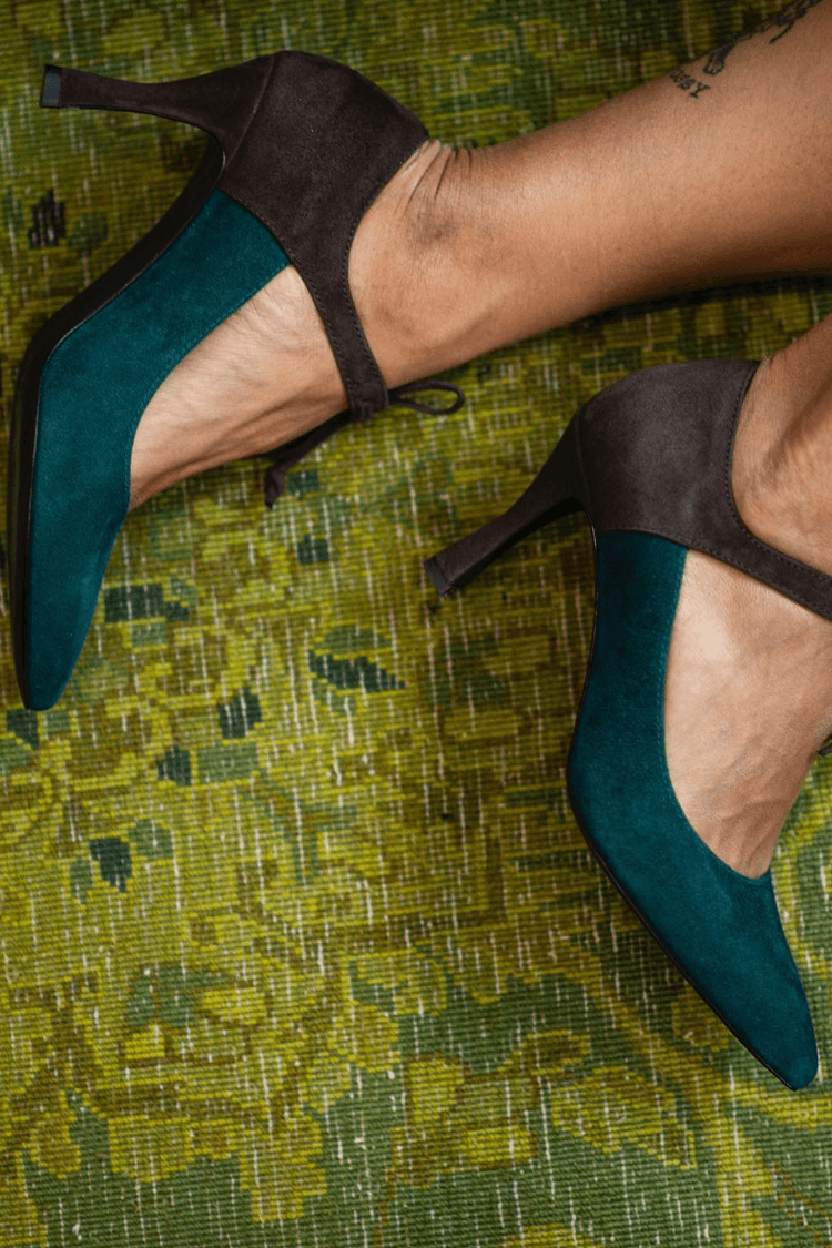 Stilettos Elegantes Morados con Cordones