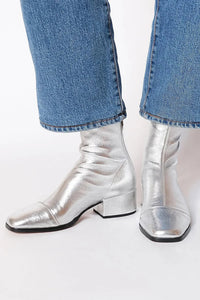 Botines Plateados Metalizados Tacón Ancho
