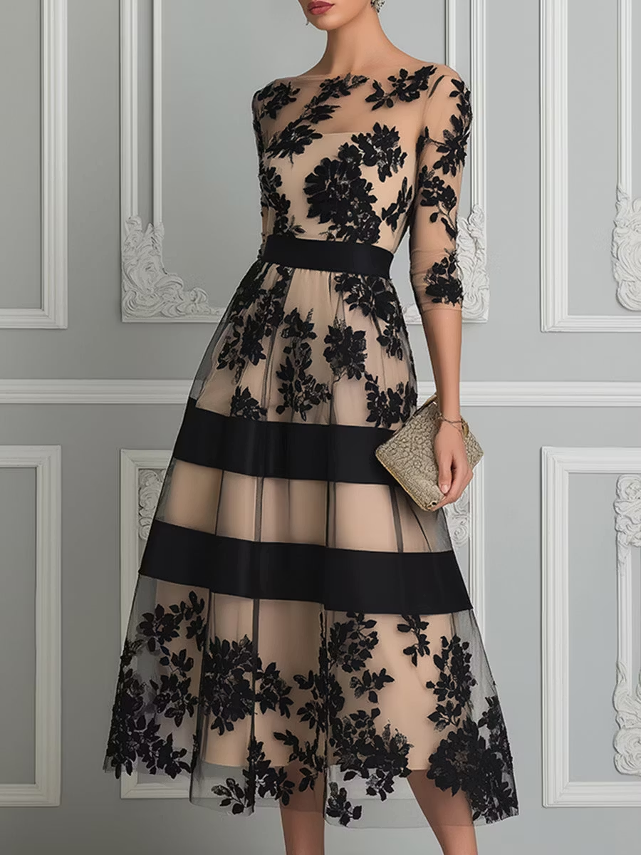 Vestido Midi de Encaje Negro