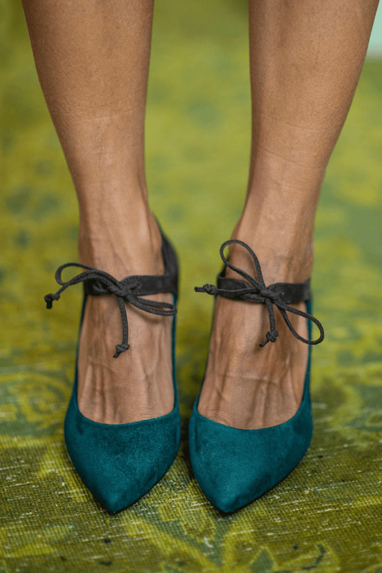 Stilettos Elegantes Morados con Cordones