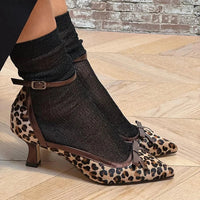 Tacones Bajos Beige Estampado Leopardo