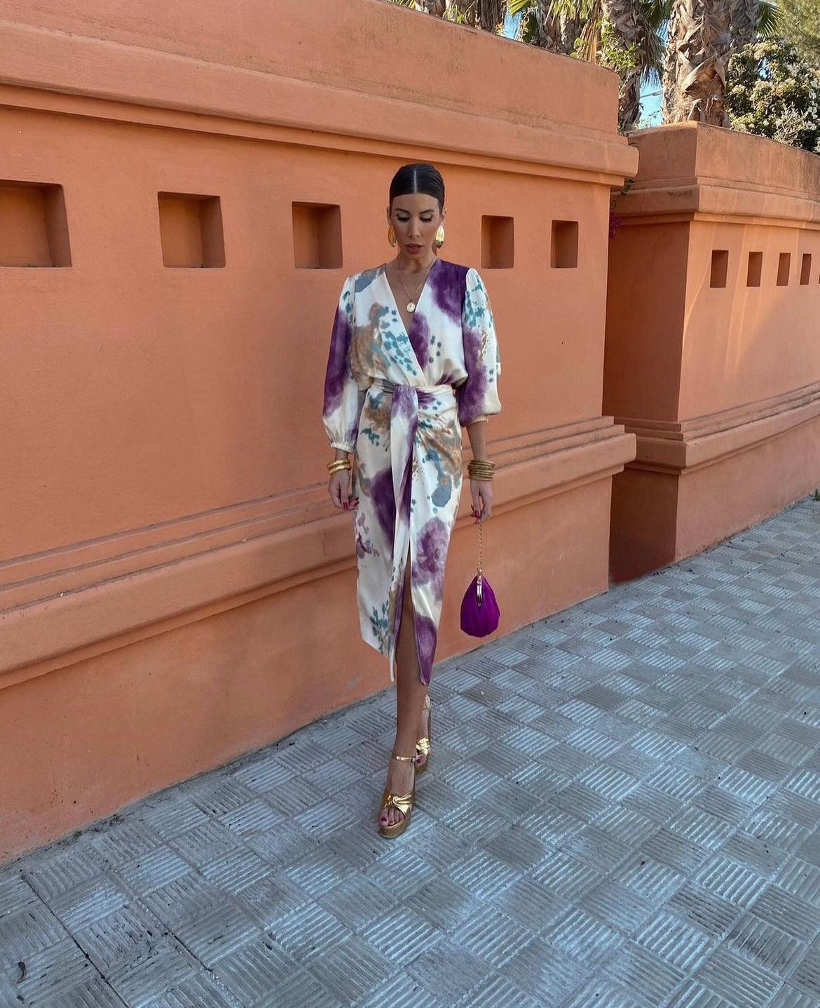 Vestido con Escote Cruzado