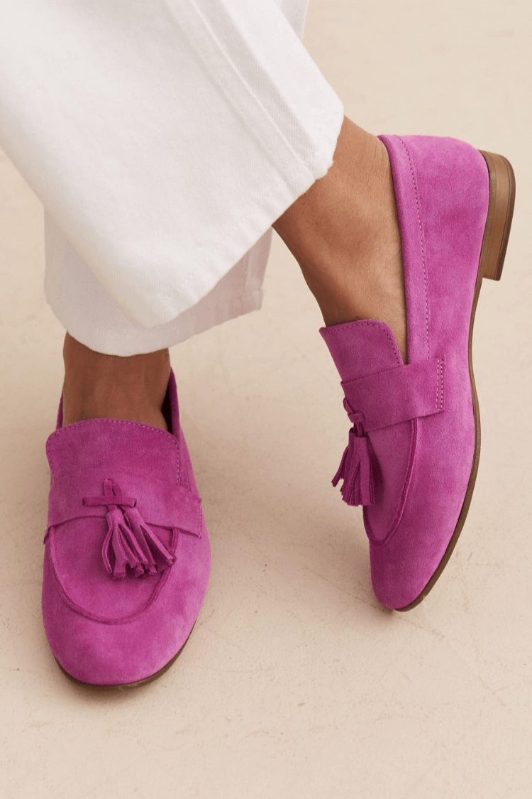Mocasines Magenta de Ante con Borlas