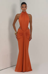 Vestido Maxi de Cuello Alto Silvia