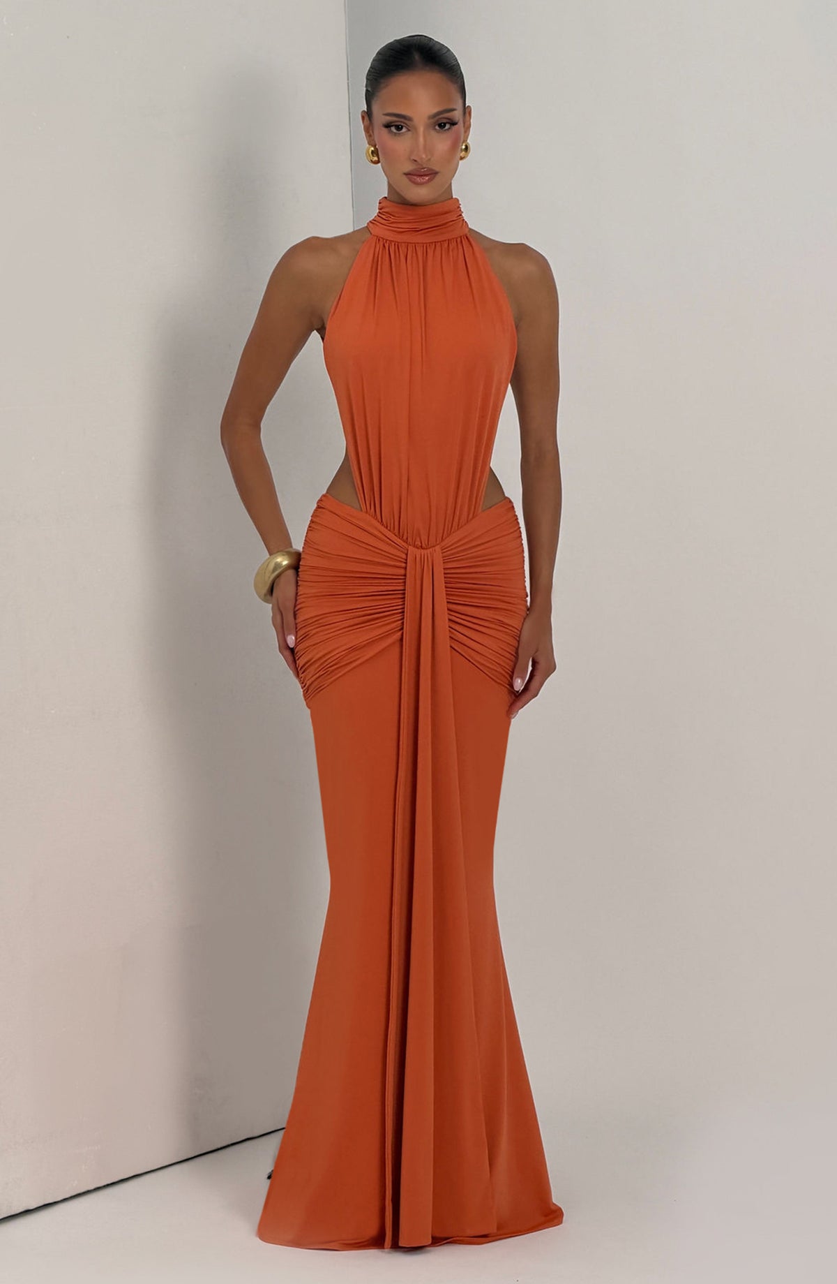 Vestido Maxi de Cuello Alto Nadia
