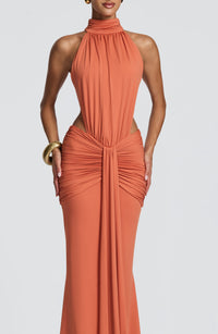 Vestido Maxi de Cuello Alto Nadia