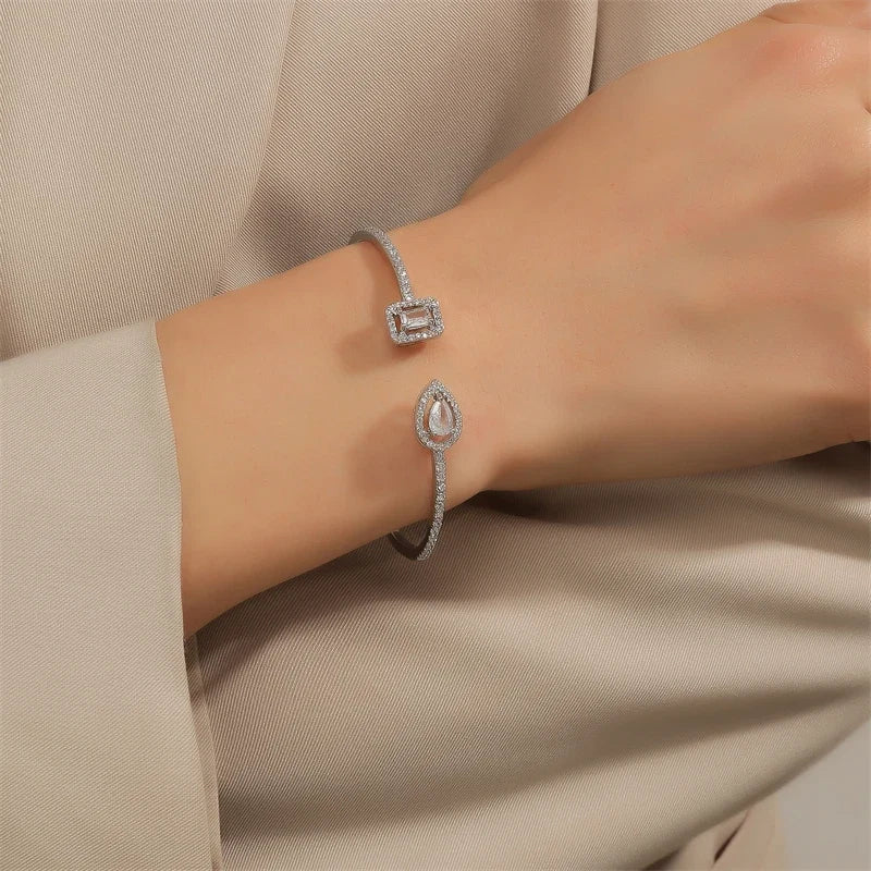 Pulsera Brazalete Rígido Geométrico