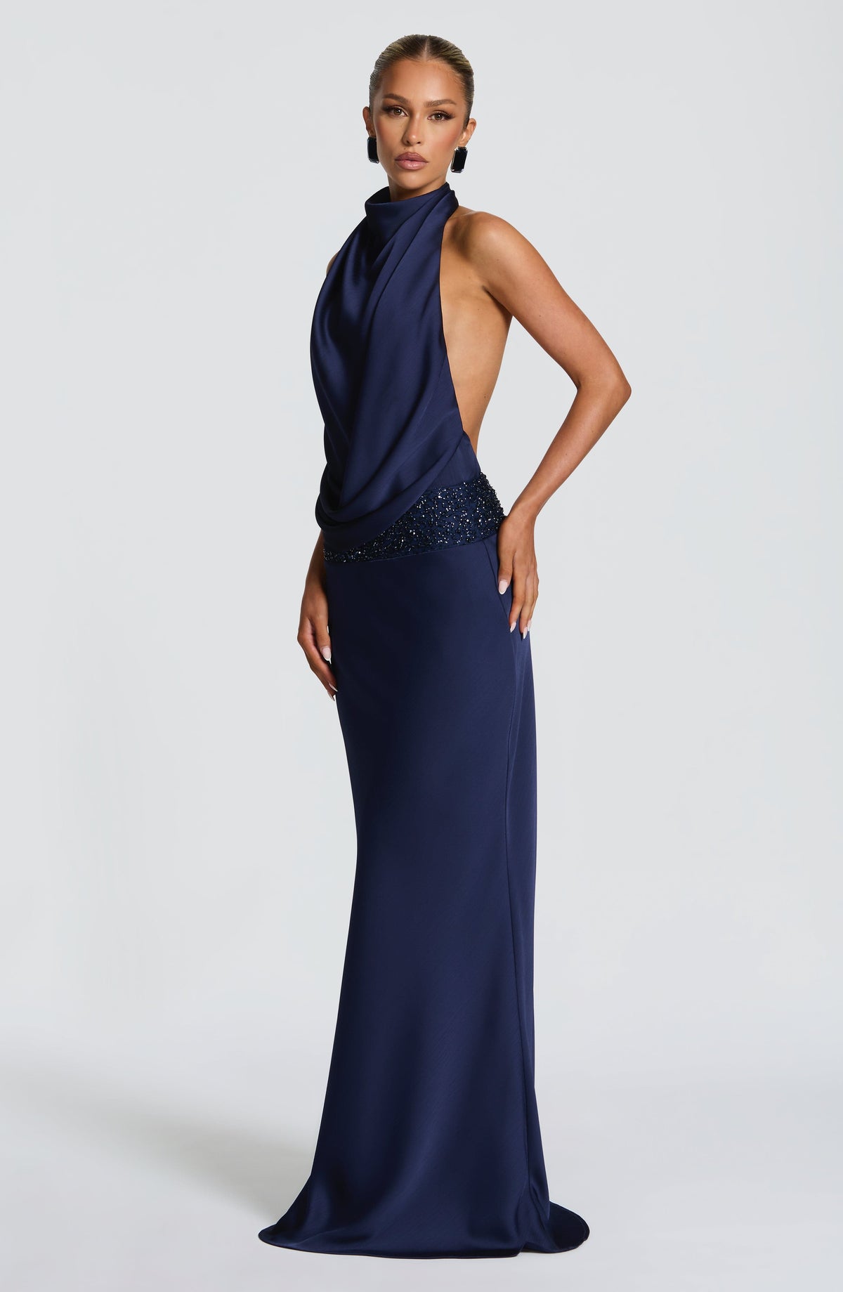 Vestido Maxi de Cuello Alto Daniela