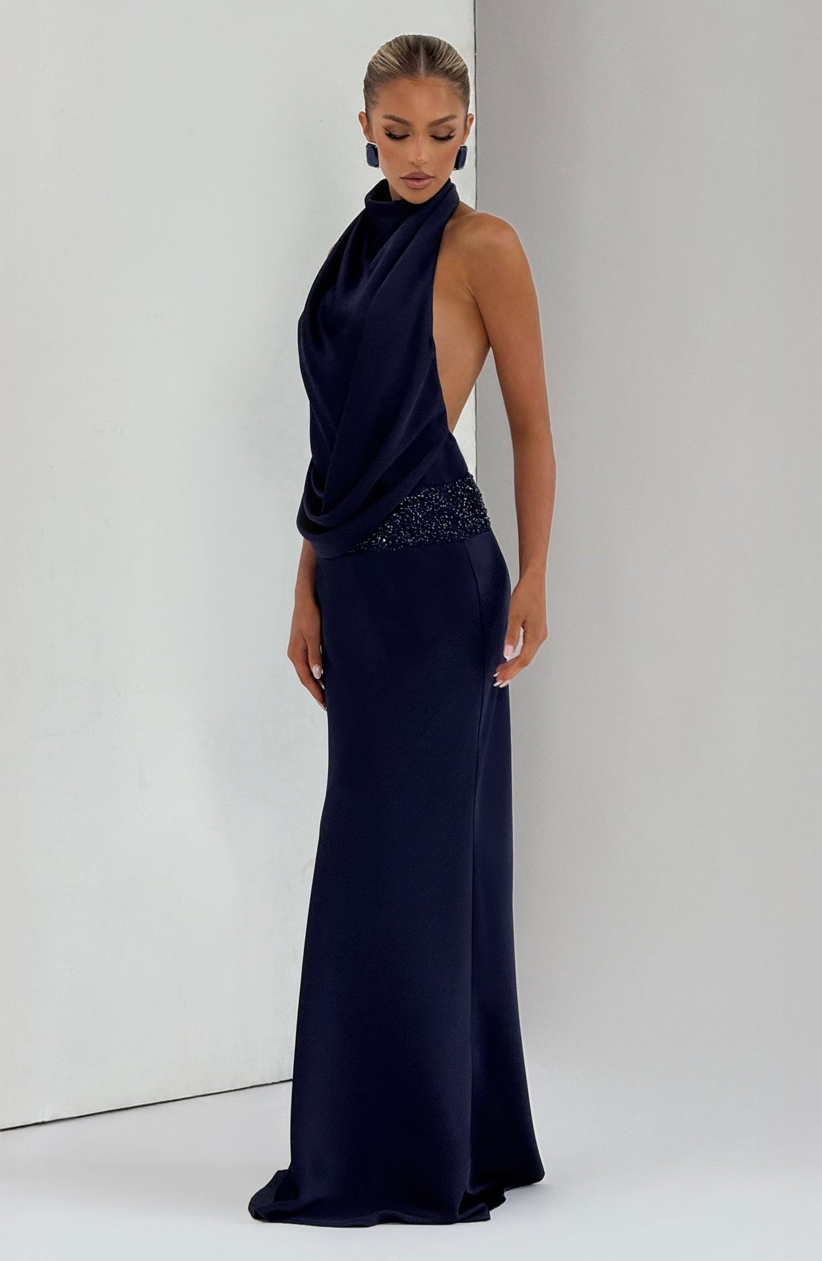 Vestido Maxi de Cuello Alto Daniela