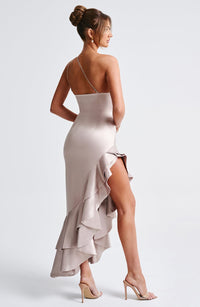 Vestido Maxi Asimétrico Ángela Helena