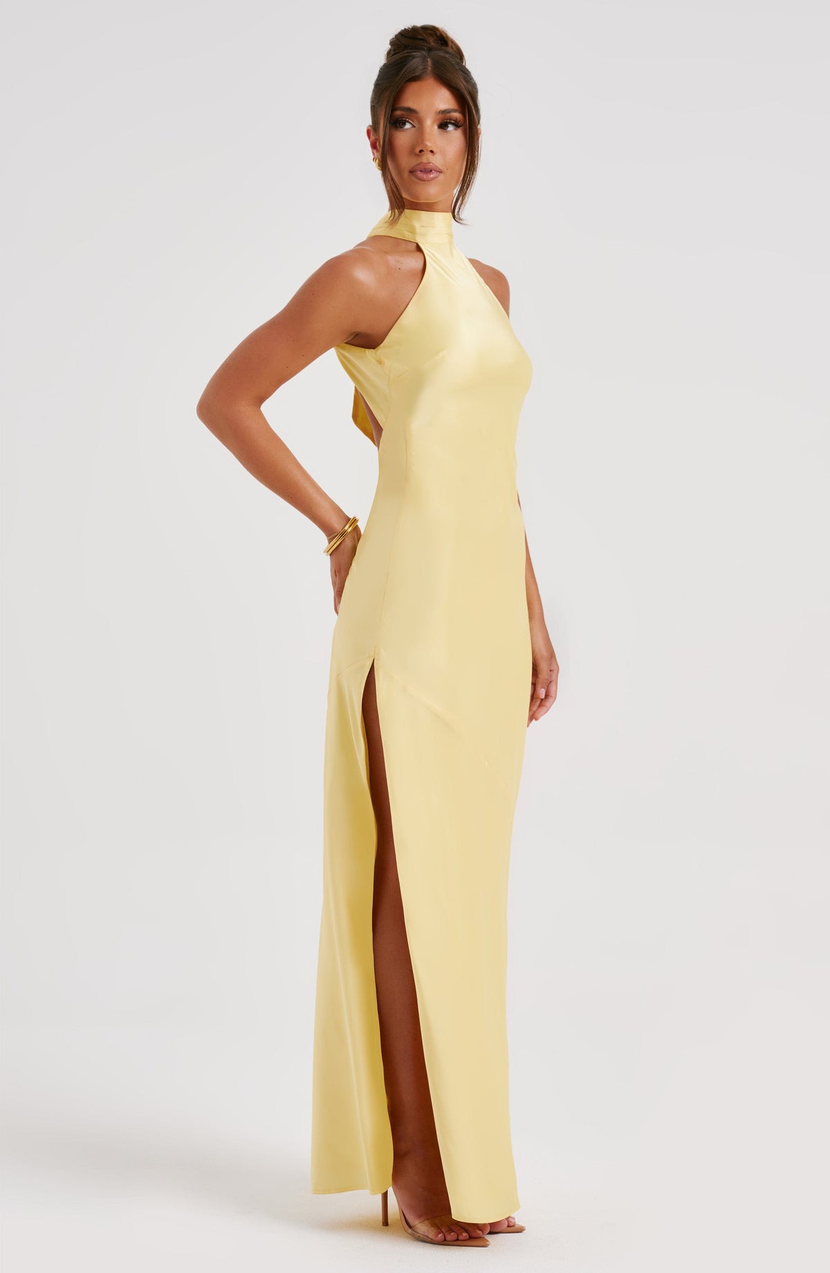 Vestido Maxi de Cuello Alto Naiara