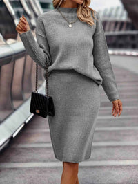 Conjunto de Punto Jersey y Falda Midi Cuello Alto