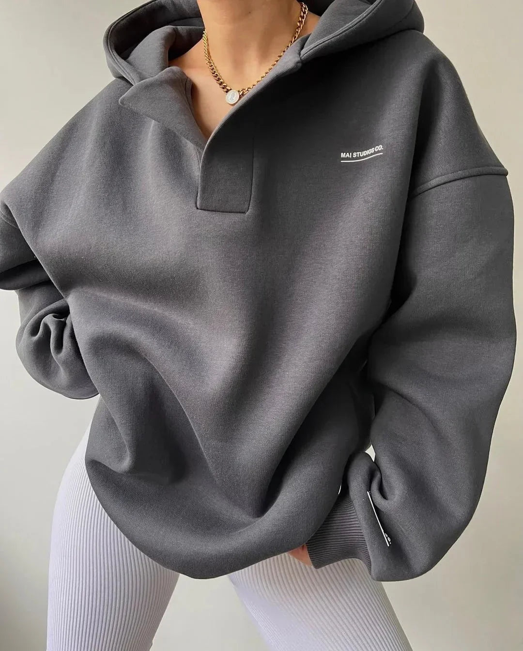 Sudadera Deportiva Oversize con Capucha Escote V