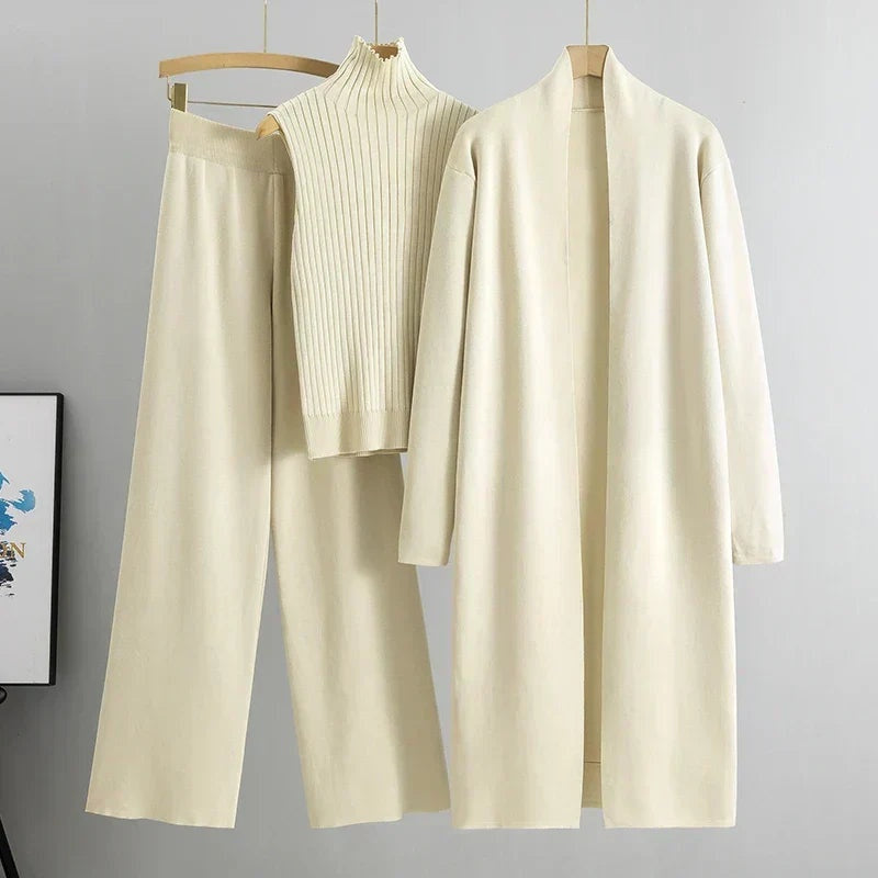 Conjunto de Punto Tres Piezas Cárdigan Largo y Pantalón Ancho