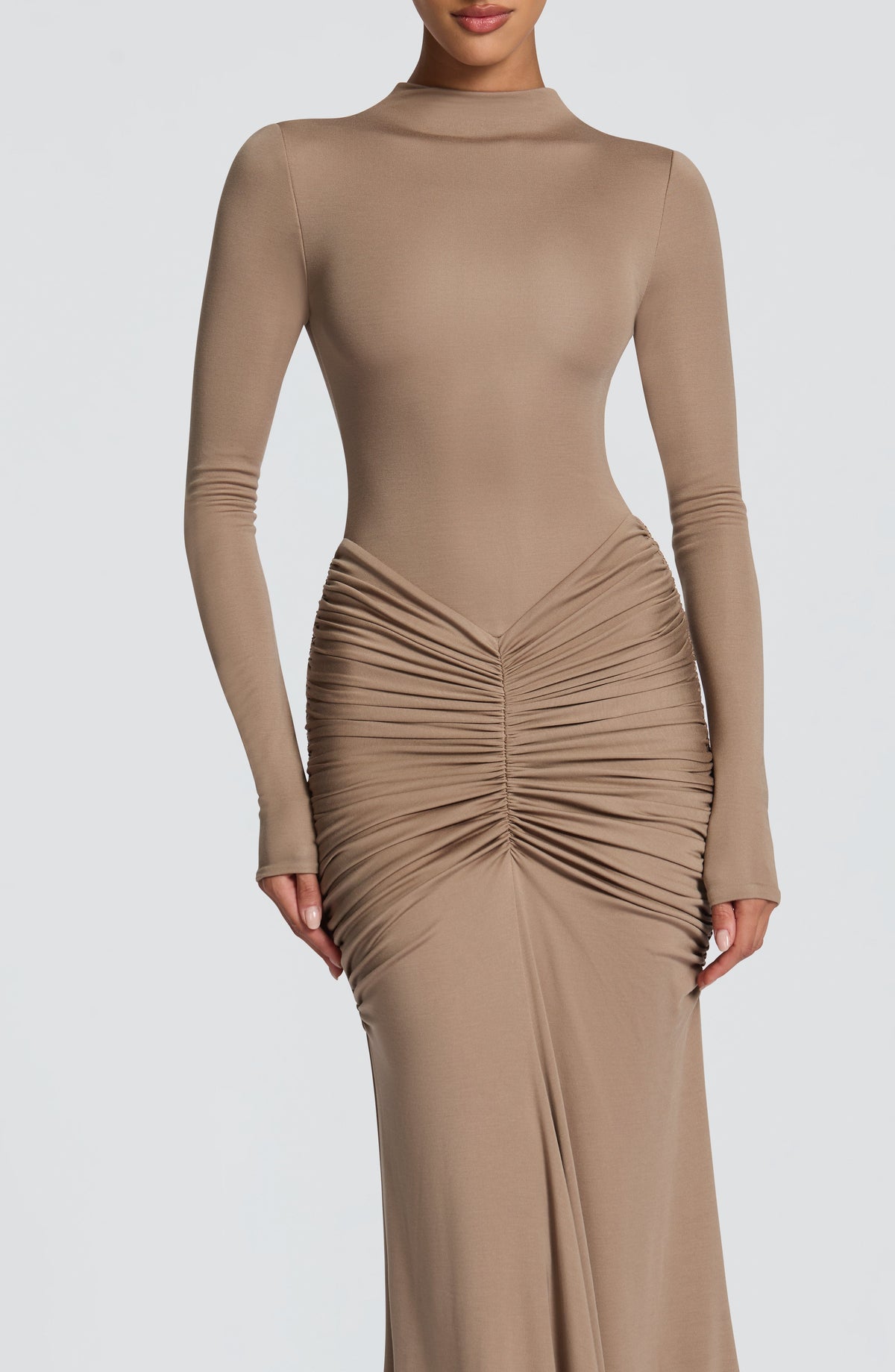 Vestido Maxi de Cuello Alto Ximena