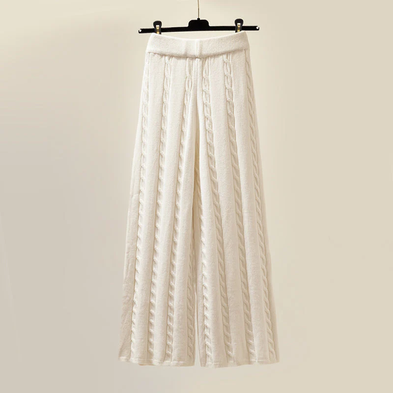 Conjunto de Punto Cuello Alto con Chaleco Acolchado y Pantalón Pierna Ancha