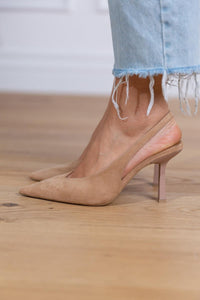 Tacones Kitten Beige Punta Afilada