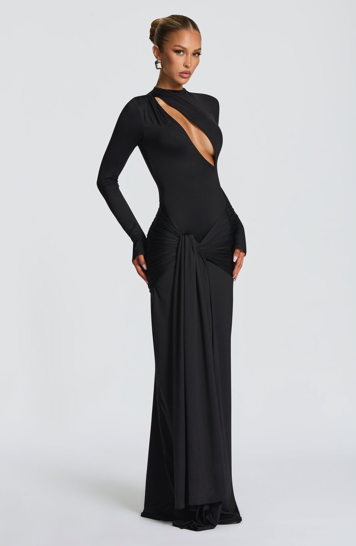 Vestido Maxi de Cuello Alto Amara Patricia