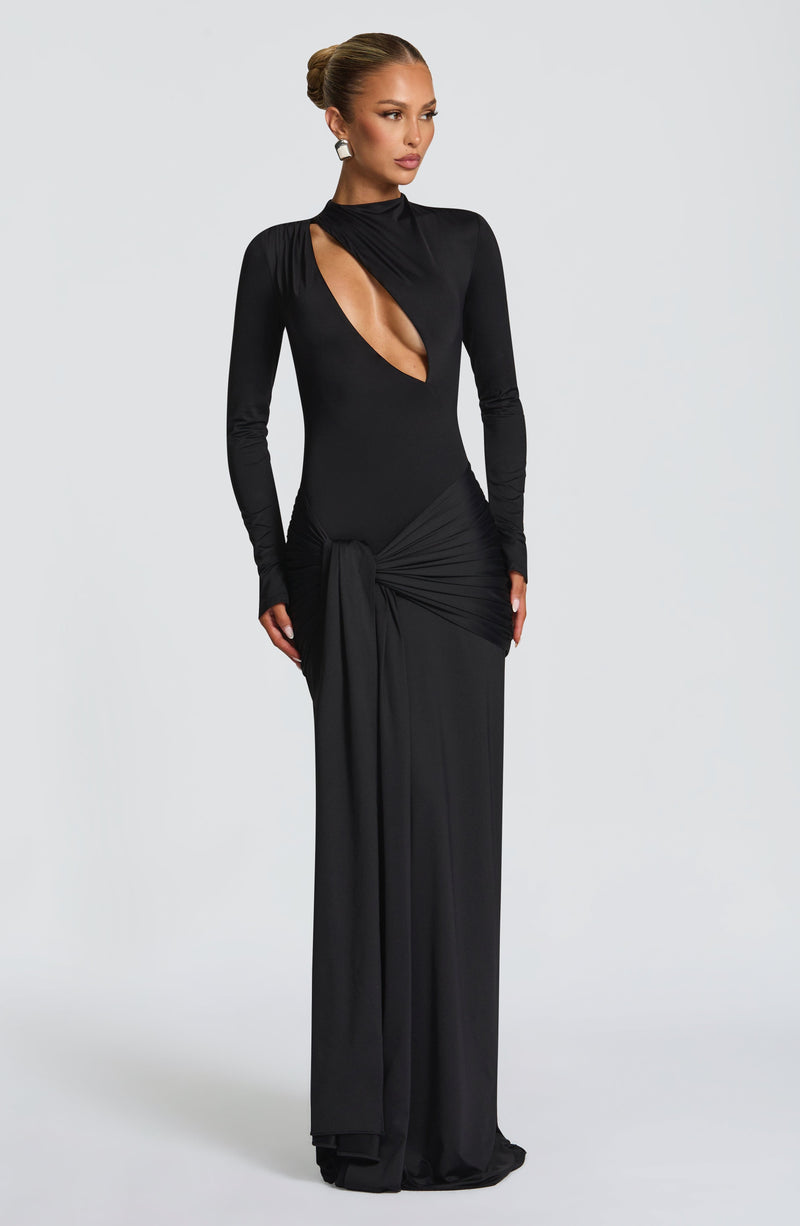 Vestido Maxi de Cuello Alto Amara Patricia
