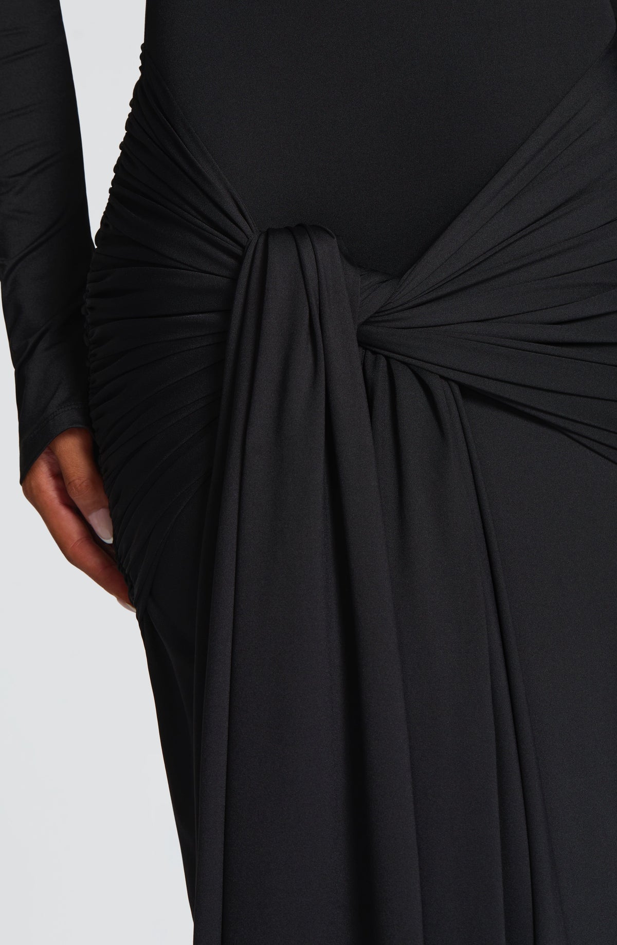 Vestido Maxi de Cuello Alto Amara Patricia