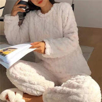 Conjunto de Forro Polar Pijama Cuello Redondo