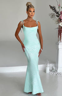 Vestido Maxi de Escote Drapeado Silvia